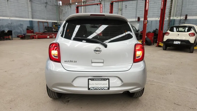 Nissan March 2020