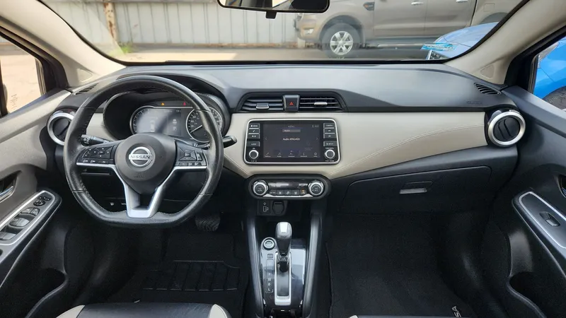 Nissan Versa 2021