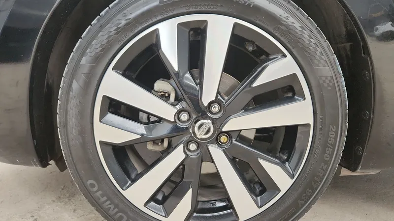 Nissan Versa 2021