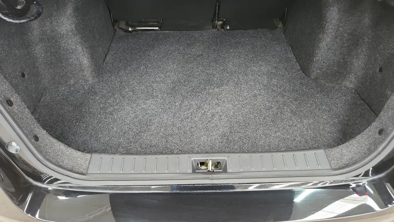 Nissan Versa 2021