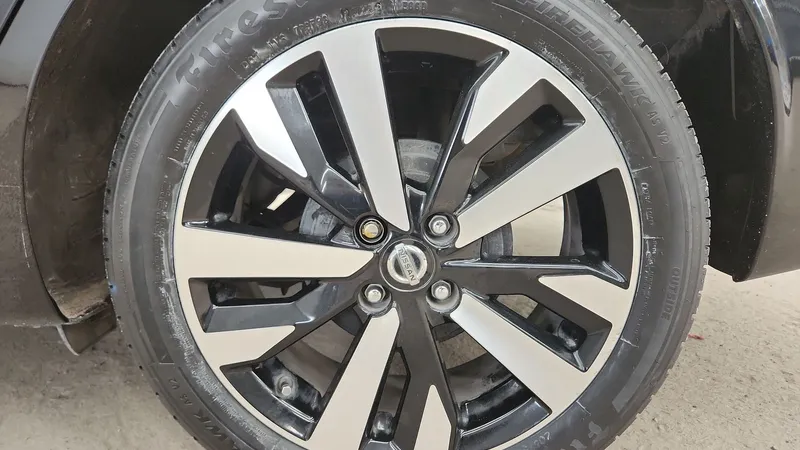 Nissan Versa 2021