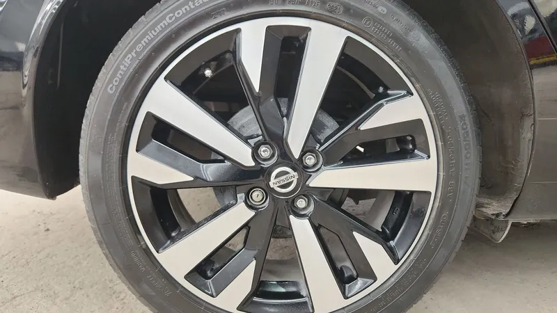 Nissan Versa 2021