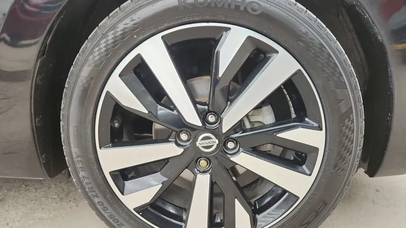 Nissan Versa 2021
