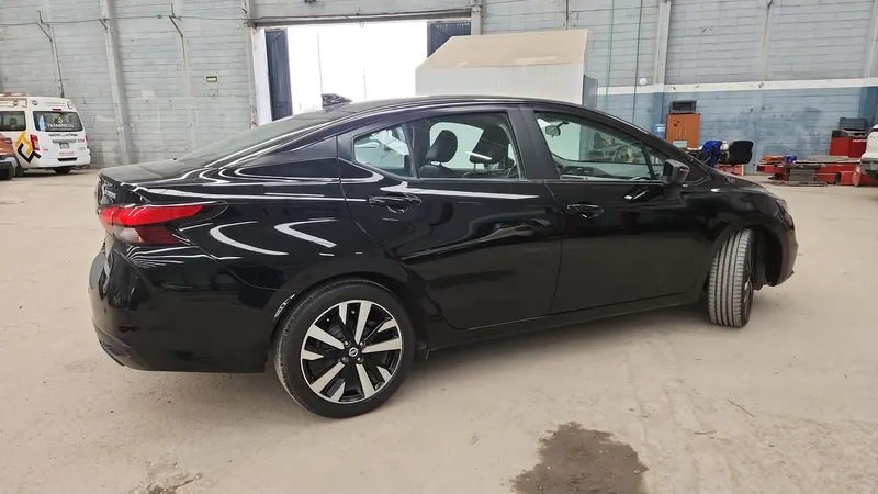 Nissan Versa 2021