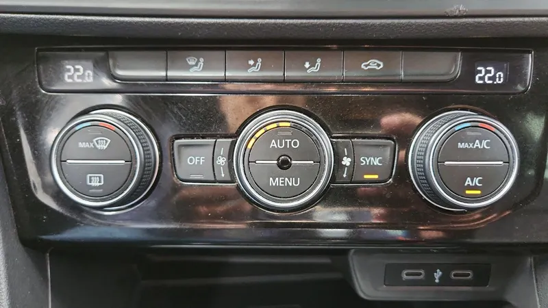 Volkswagen Jetta 2023