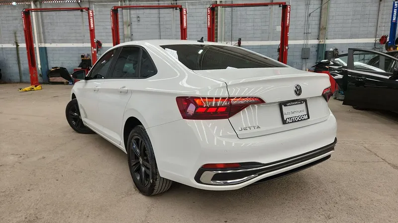 Volkswagen Jetta 2023