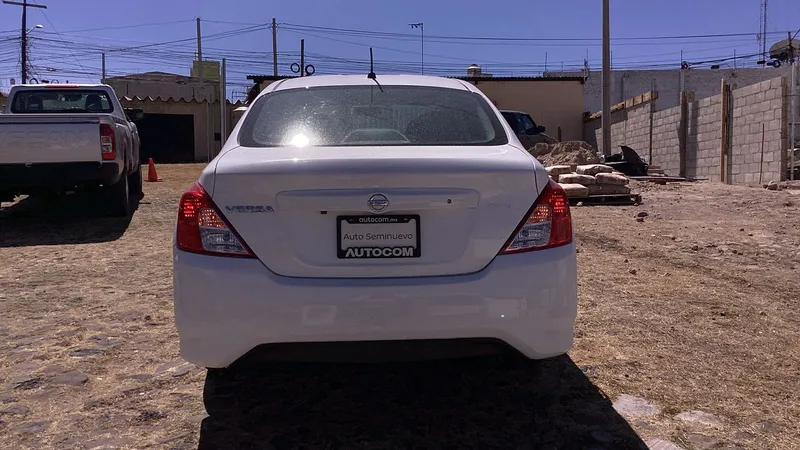 Nissan Versa 2017