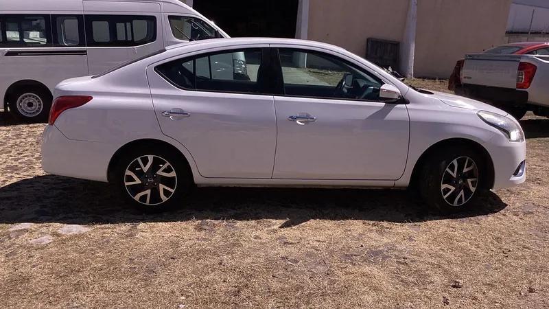 Nissan Versa 2017
