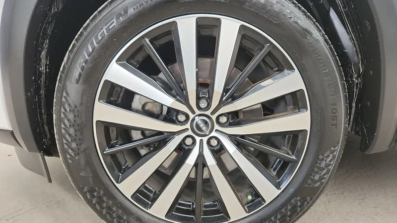 Nissan Pathfinder 2023