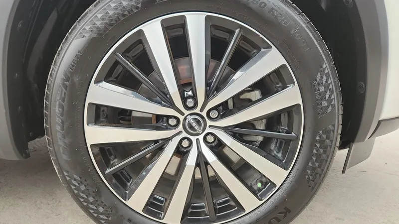 Nissan Pathfinder 2023