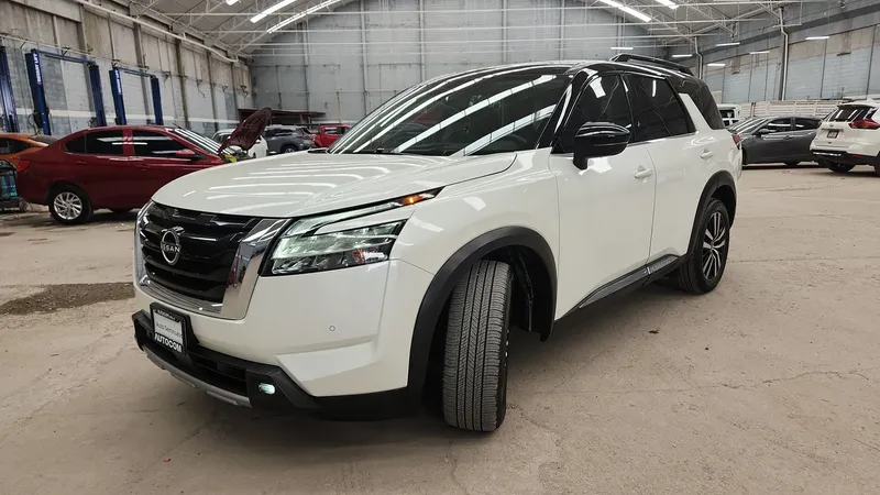 Nissan Pathfinder 2023