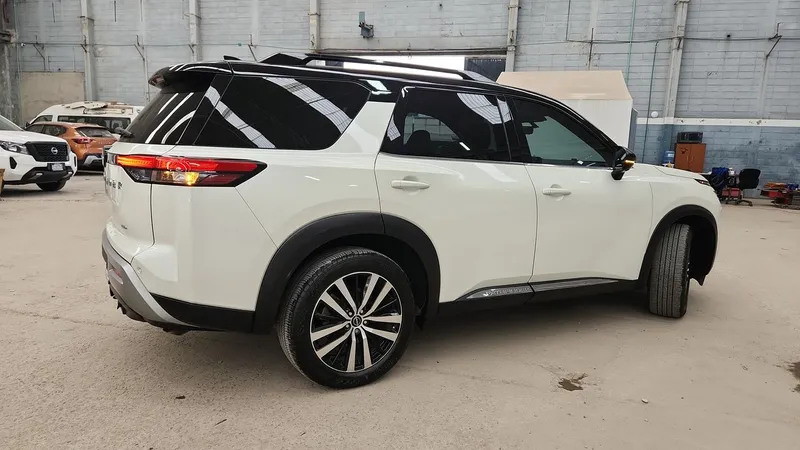 Nissan Pathfinder 2023