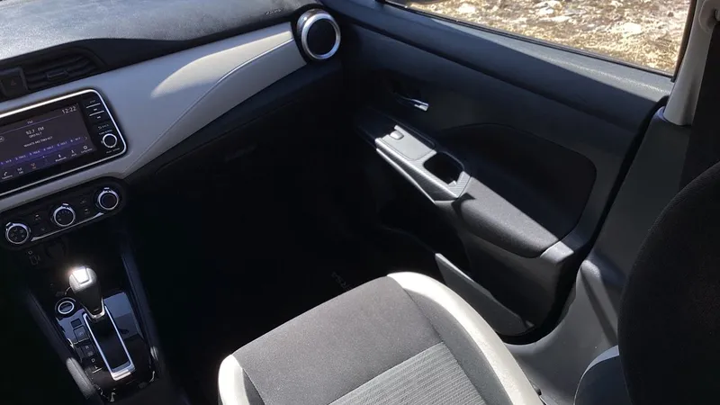 Nissan Versa 2021