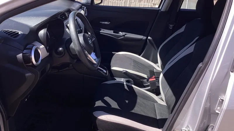 Nissan Versa 2021