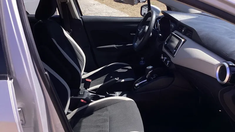 Nissan Versa 2021