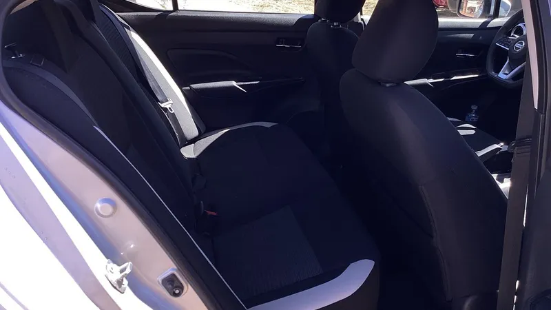 Nissan Versa 2021