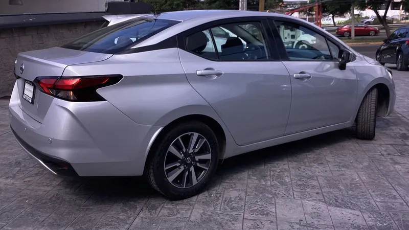 Nissan Versa 2021
