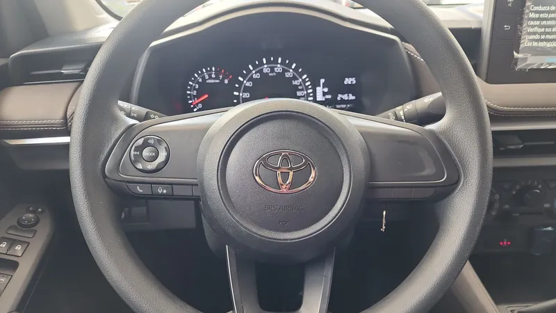 Toyota Yaris 2024