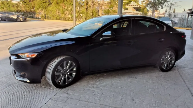 Mazda Mazda 3 2023