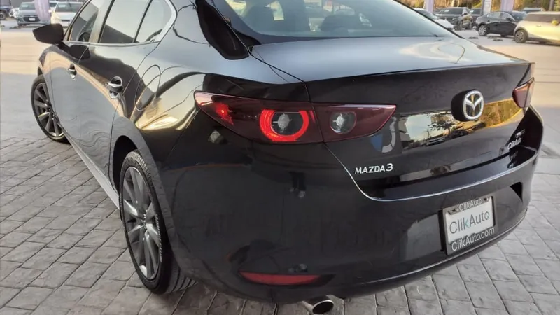 Mazda Mazda 3 2023