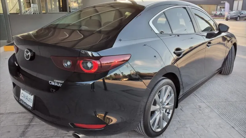 Mazda Mazda 3 2023