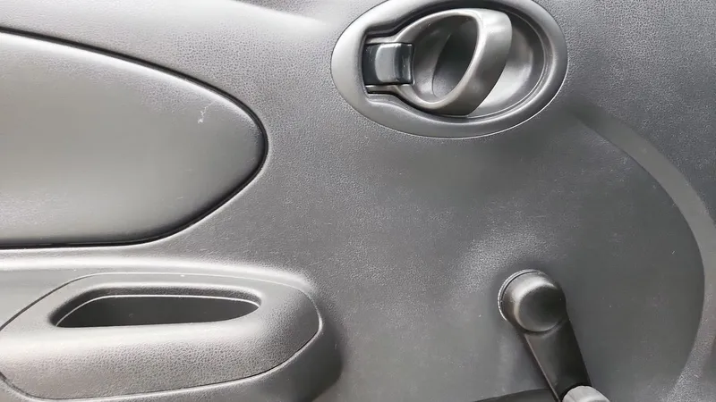Nissan V-drive 2020