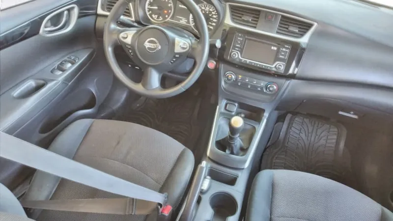 Nissan Sentra 2019