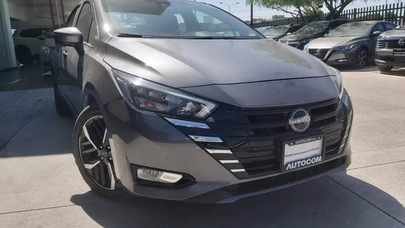 Nissan Versa 2024