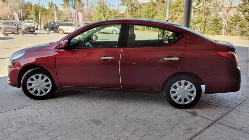 Nissan Versa 2018