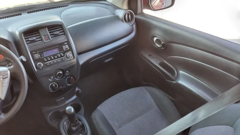 Nissan Versa 2018