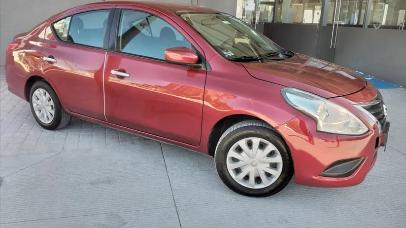 Nissan Versa 2018