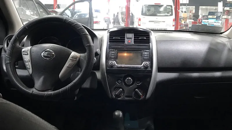 Nissan Versa 2018