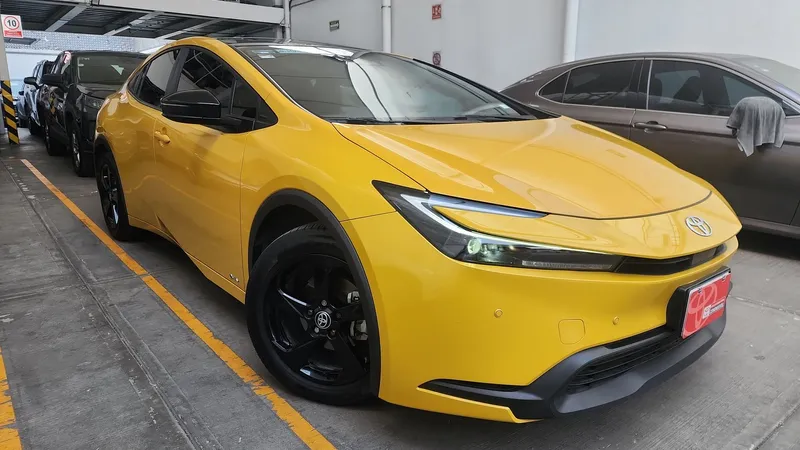 Toyota Prius 2024