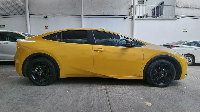 Toyota Prius 2024