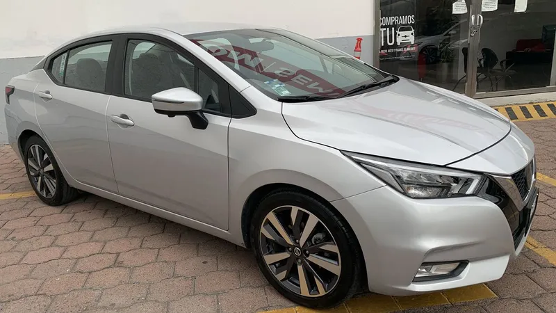 Nissan Versa 2020