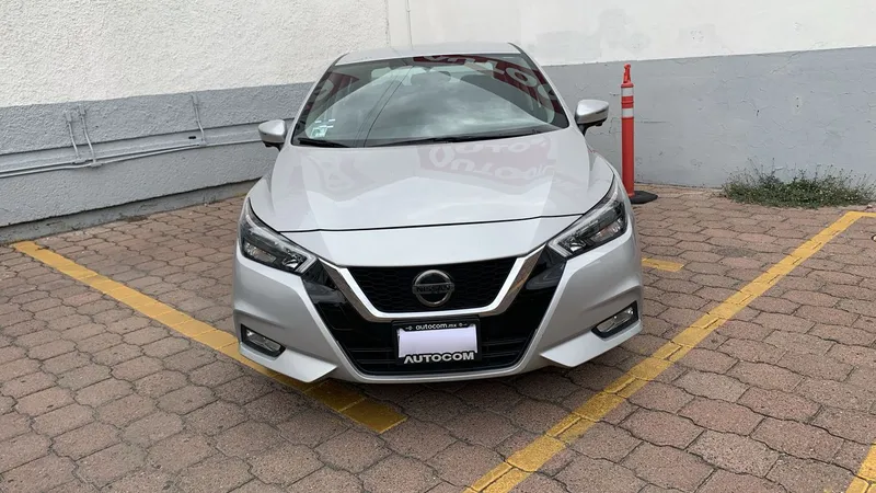 Nissan Versa 2020