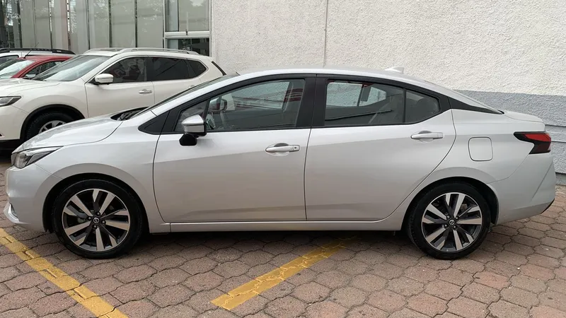 Nissan Versa 2020