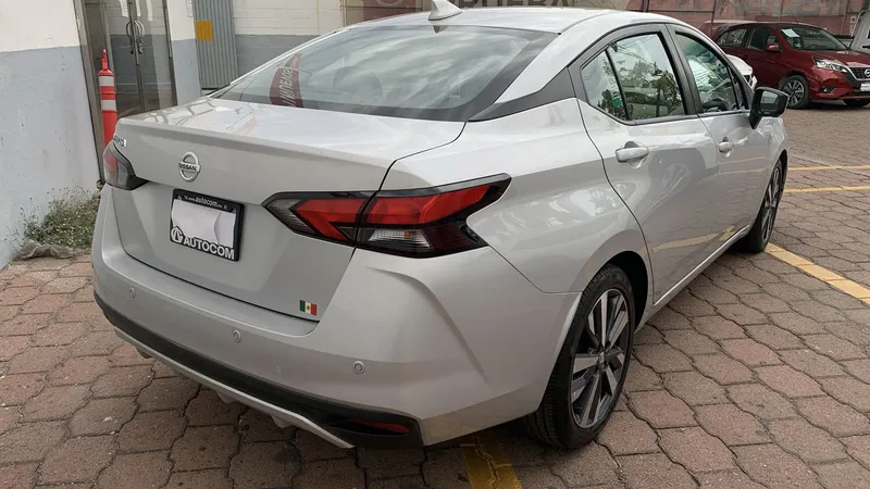 Nissan Versa 2020