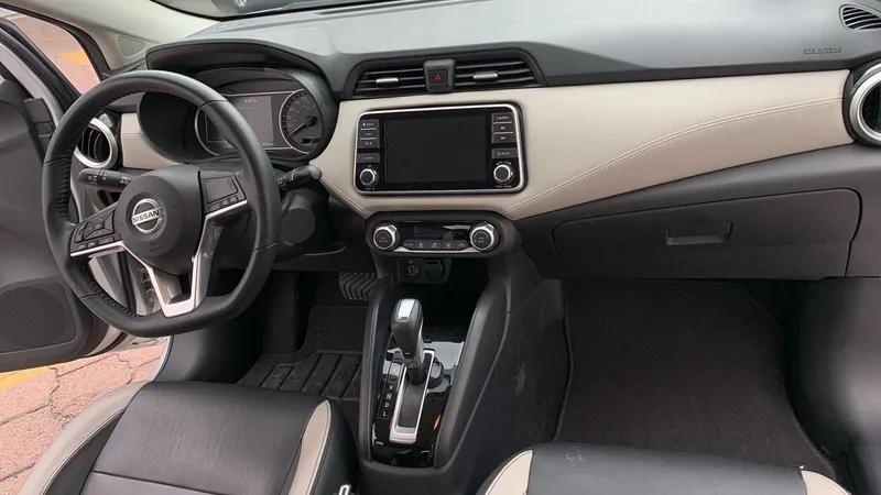 Nissan Versa 2020