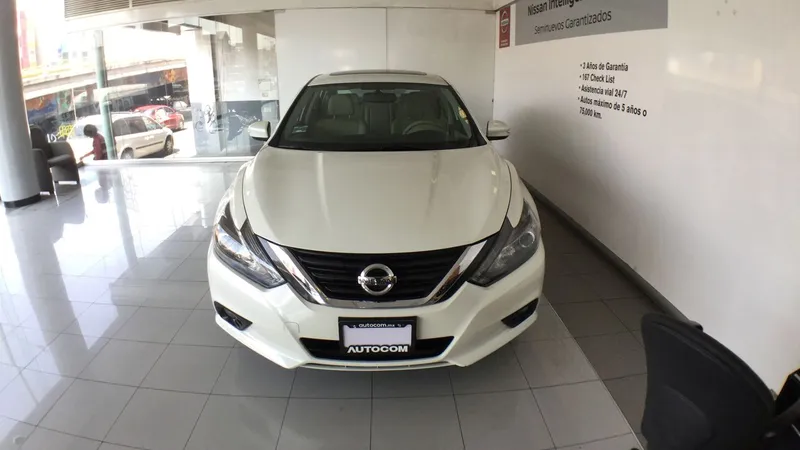 Nissan Altima 2017