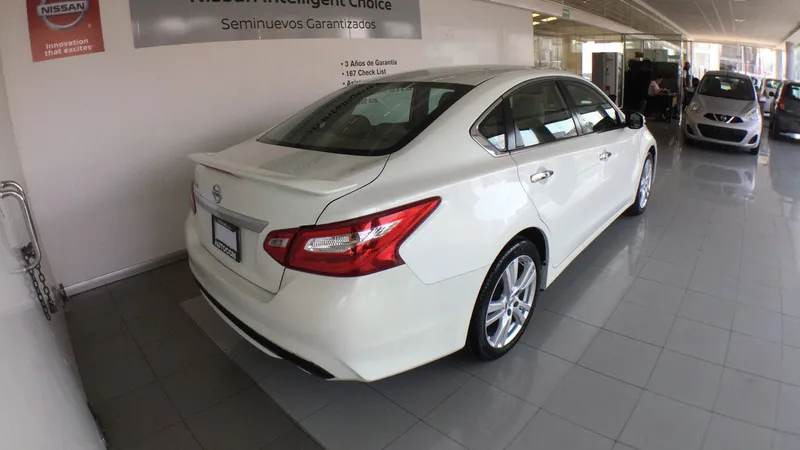 Nissan Altima 2017