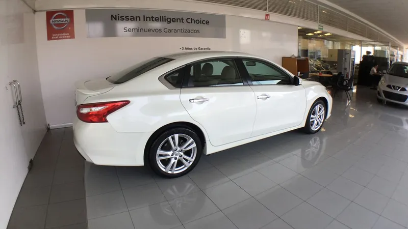 Nissan Altima 2017